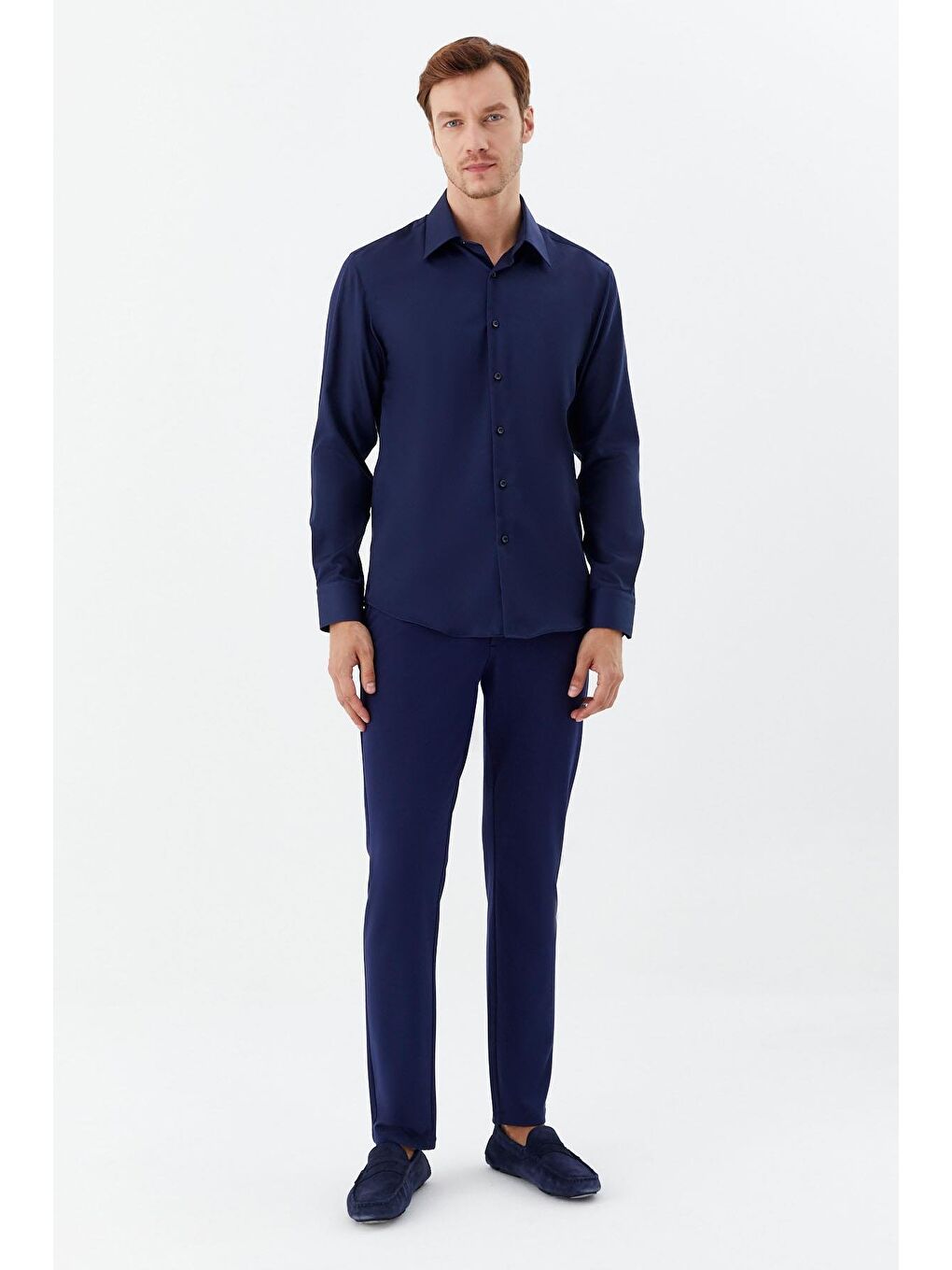Erkek Lacivert Sivri Yaka %100 Pamuk Regular Fit Uzun Kollu Gömlek-1