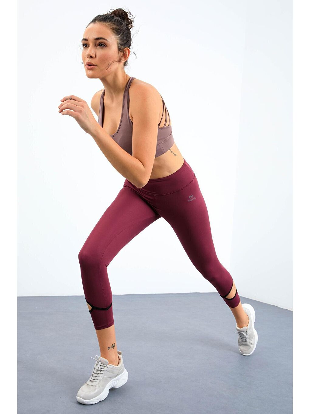 Bordo Bilekleri Pencereli Yüksel Bel Slim Fit Dar Paça Kadın Tayt - 94610