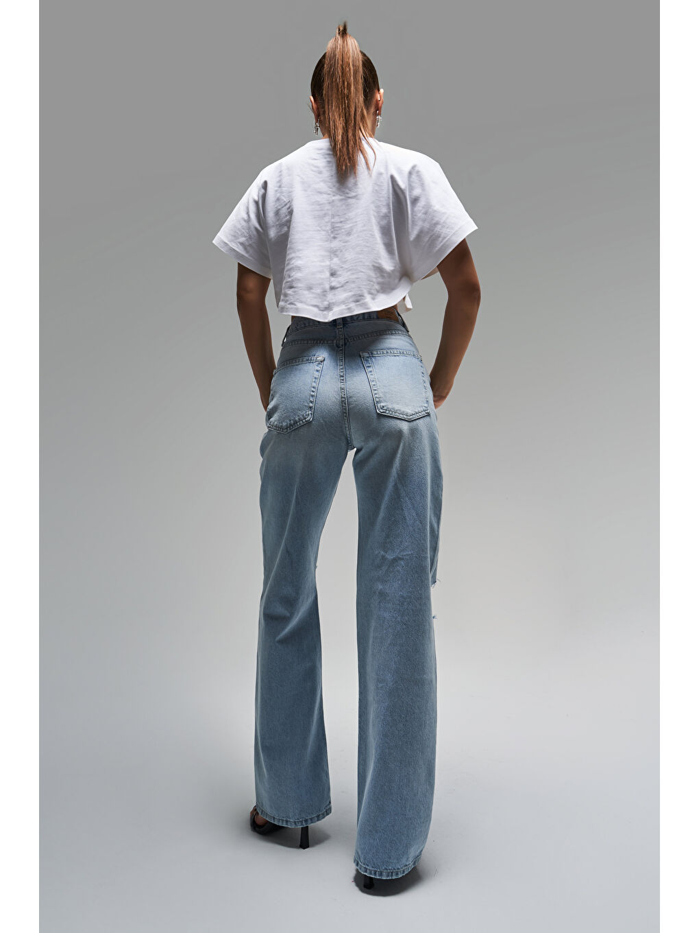 Mavi Kadın Snow Jean Rengi 12s5-3 Straight Fit Yüksek Bel İç Boy 80 Cm Yırtık Detaylı Denim Jean-2