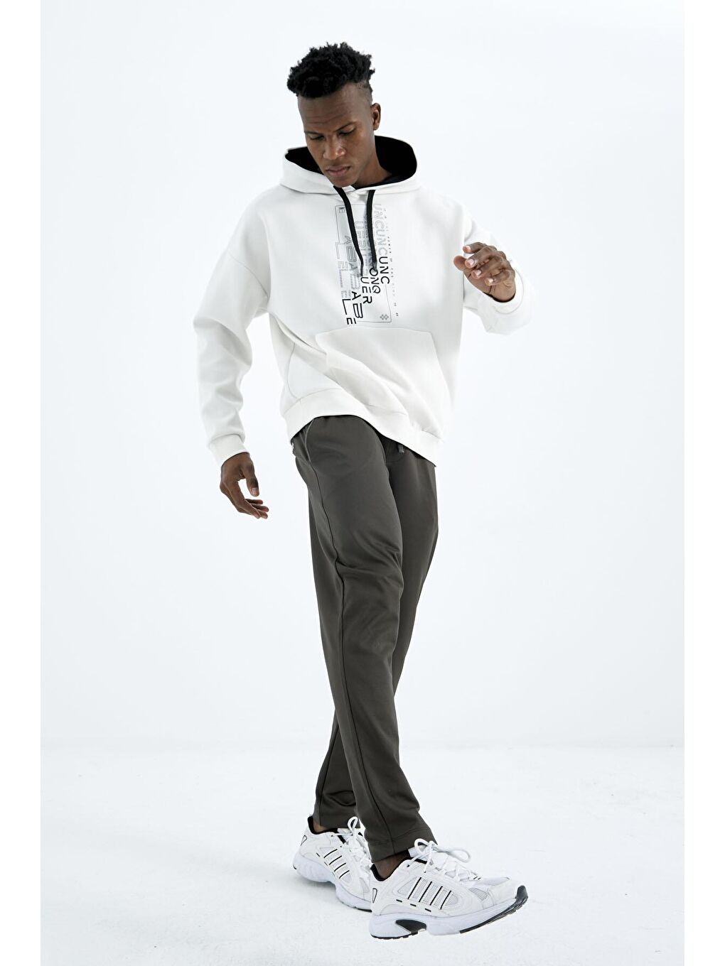 Haki  Bağcıklı Cep Detaylı Rahat Kalıp Erkek Eşofman Alt - 84992-3