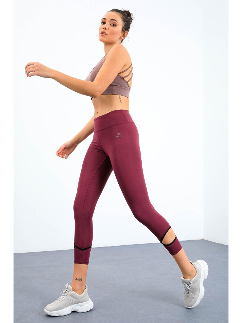 Bordo Bilekleri Pencereli Yüksel Bel Slim Fit Dar Paça Kadın Tayt - 94610-3