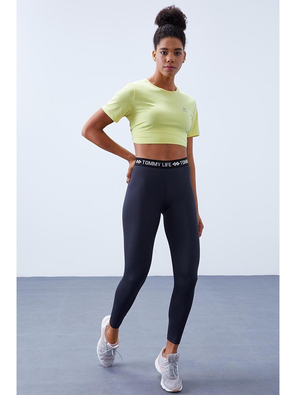 Antrasit Yüksek Bel Yazı Kemerli Slim Fit Dar Paça Kadın Tayt - 94546