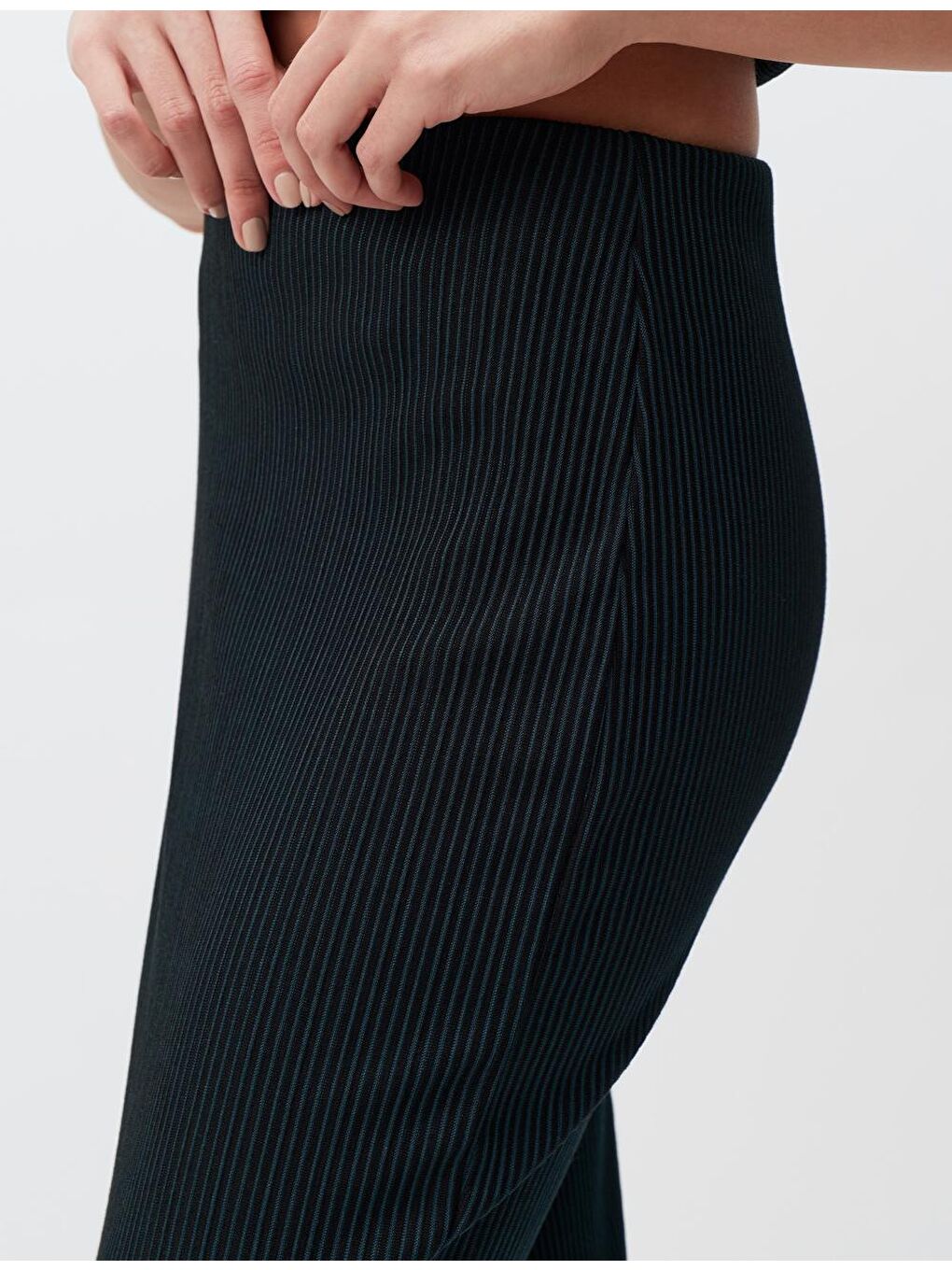 Koyu Yeşil Normal Bel Midi Etek-1