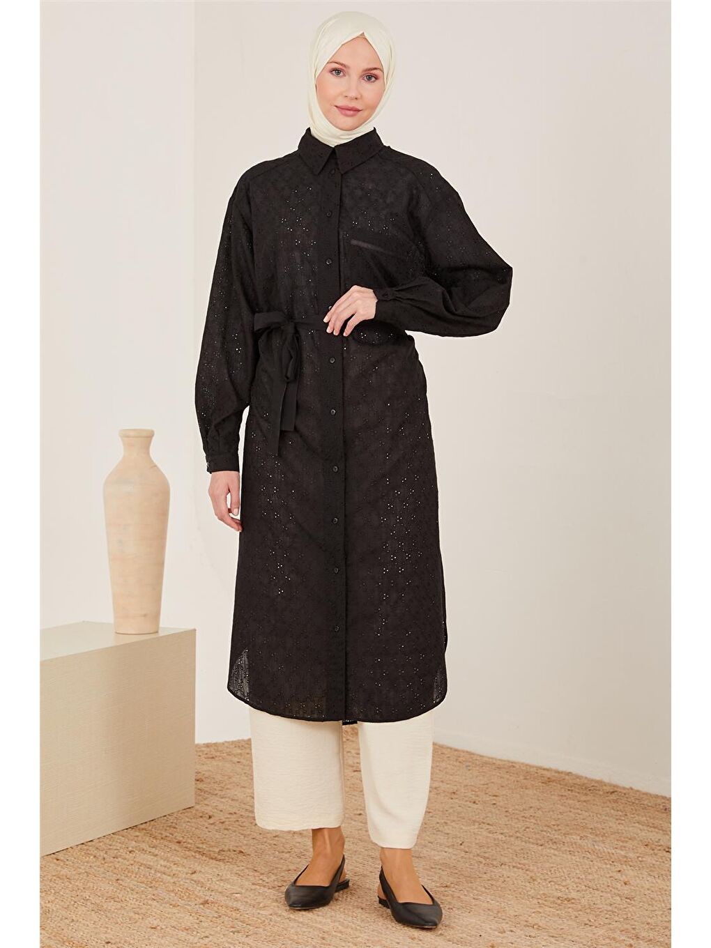 Siyah Cepli Brode Tunik 23Y4444-1