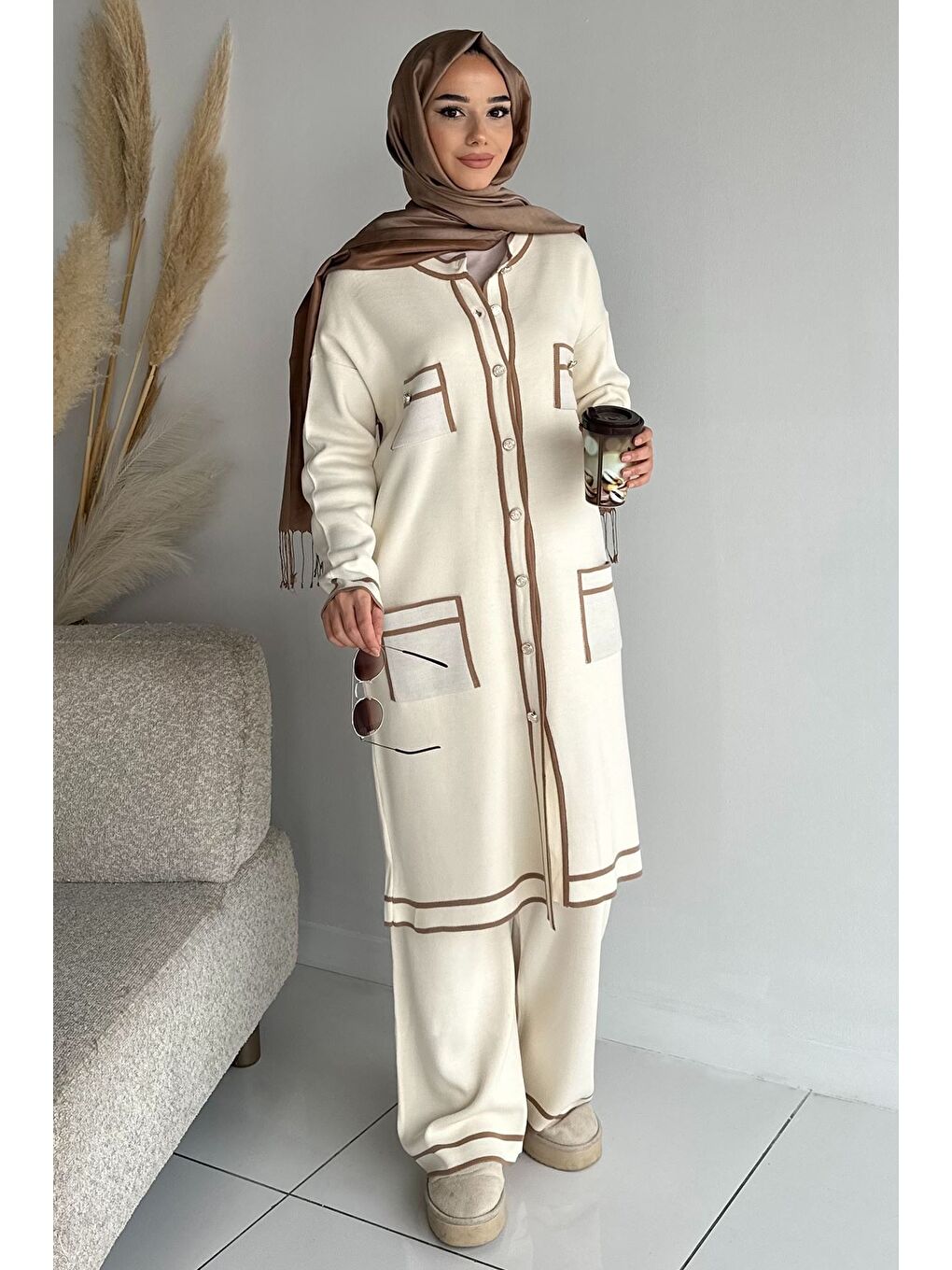 Ekru Ön Düğmeli Tesettür Triko Hırka Bel Lastikli Pantolon İkili Takım