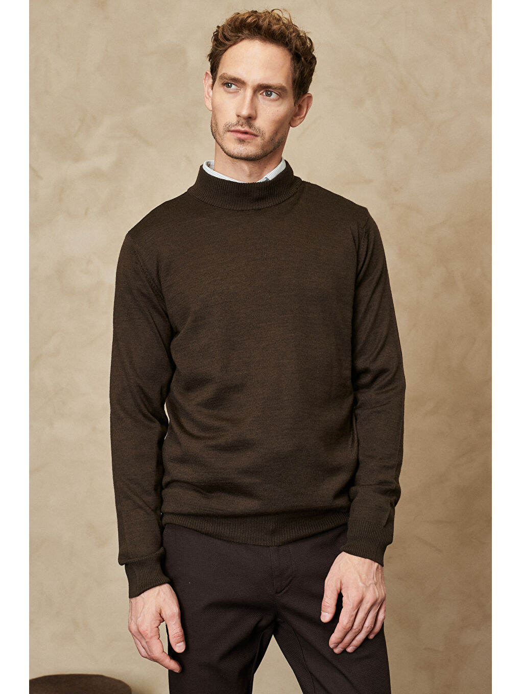 Erkek Haki Standart Fit Normal Kesim Yarım Balıkçı Yaka Yünlü Triko