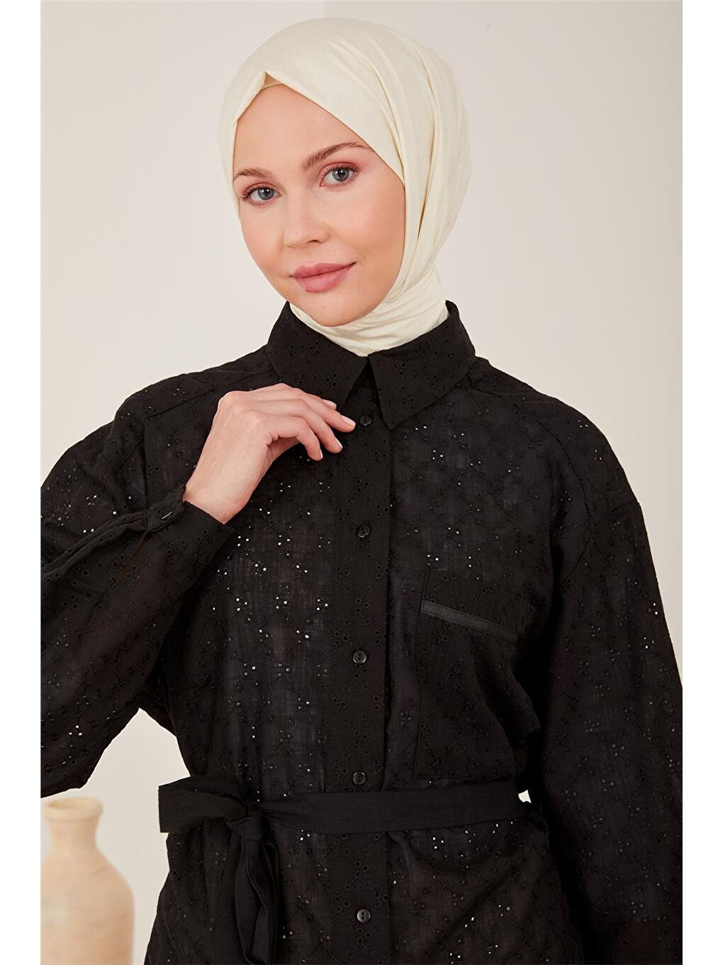 Siyah Cepli Brode Tunik 23Y4444-3
