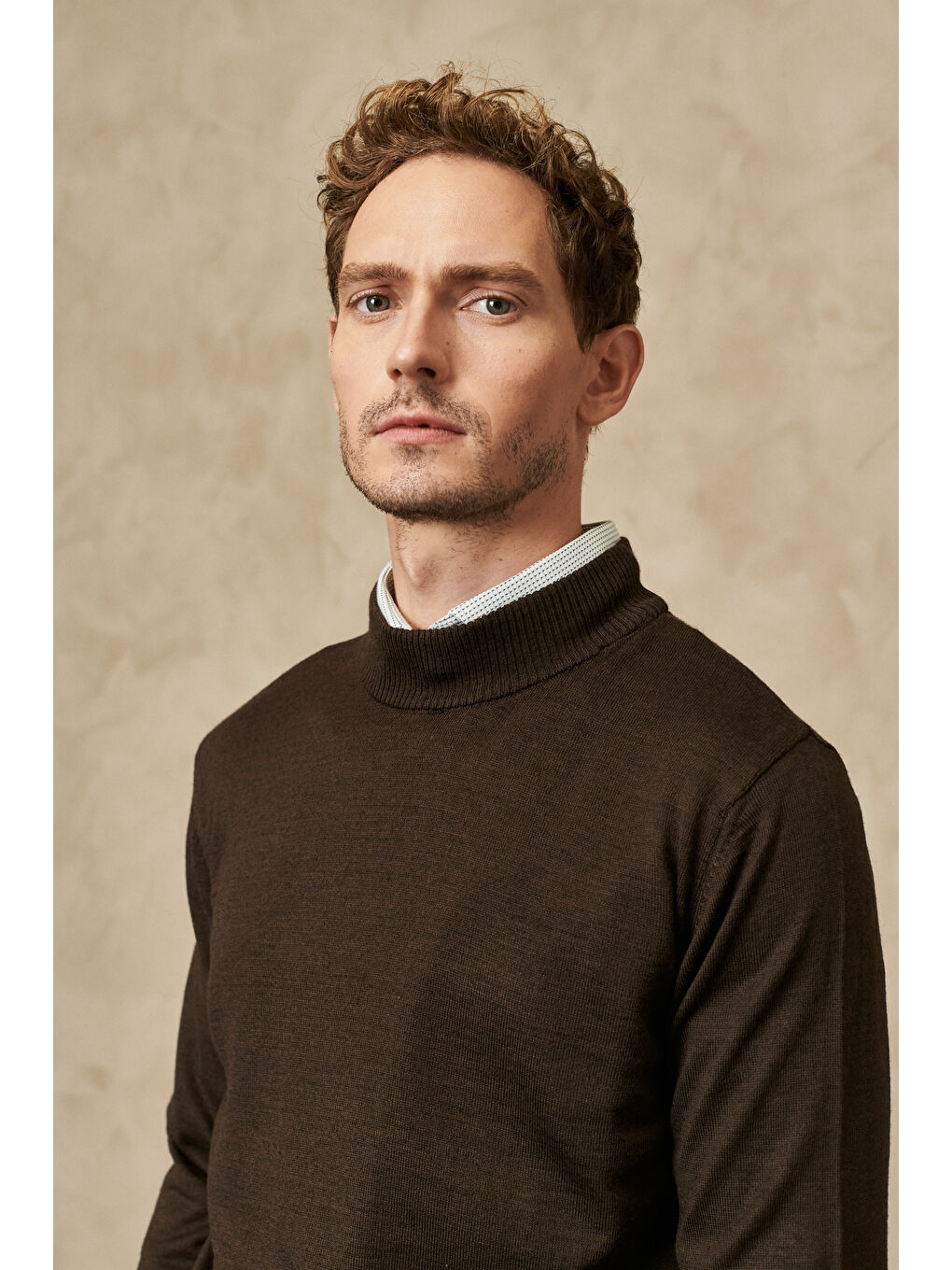 Erkek Haki Standart Fit Normal Kesim Yarım Balıkçı Yaka Yünlü Triko-2