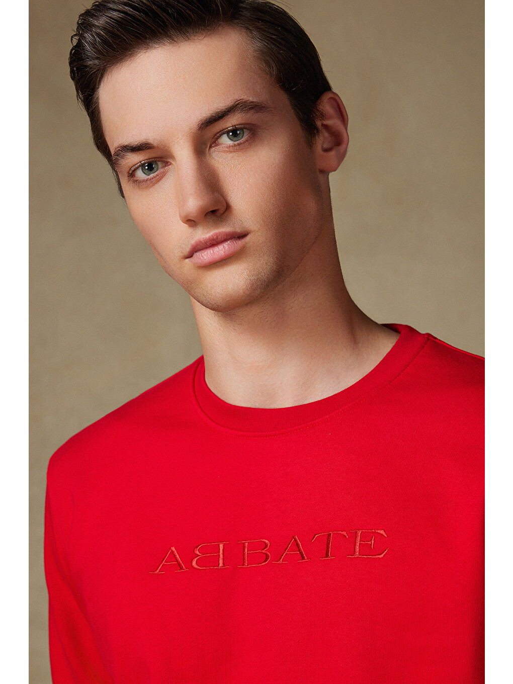 Sweatshirt Örme Kumaş Pamuklu Comfort Fit Kırmızı Bisiklet Yaka Erkek Nakışlı Sweatshirt-1