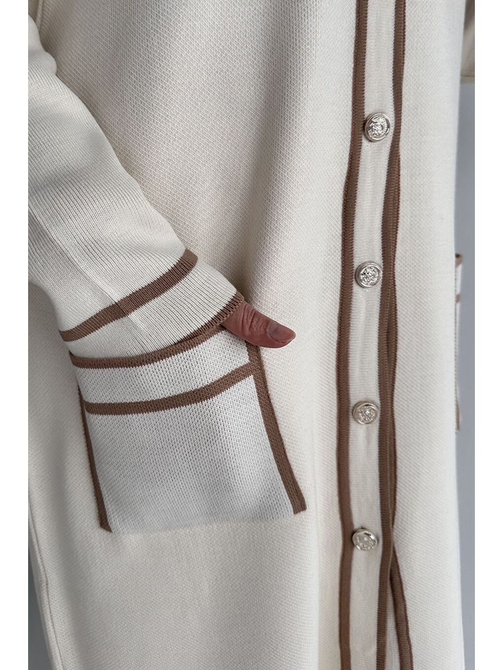 Ekru Ön Düğmeli Tesettür Triko Hırka Bel Lastikli Pantolon İkili Takım-9