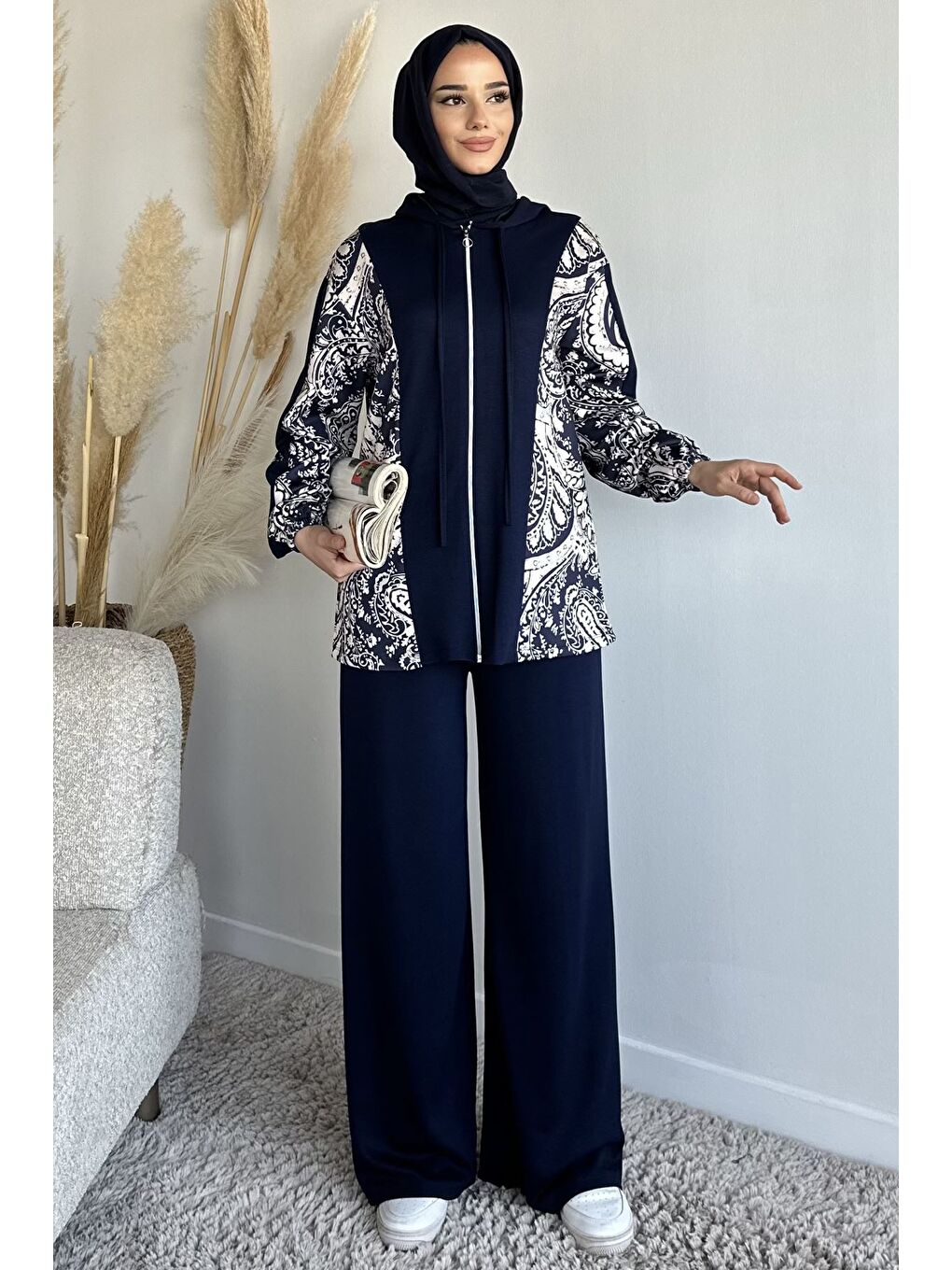 Lacivert Dijital Baskılı Kapüşonlu Tunik Bel Lastikli Pantolon Tesettür İkili Takım-3