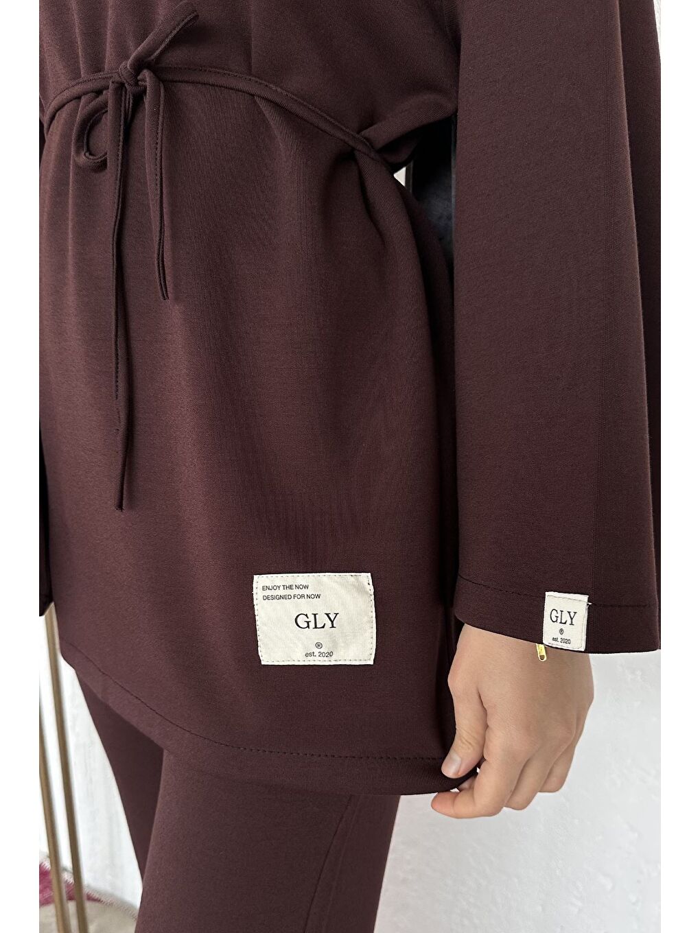 Kahverengi Amblem Detaylı Tunik Bel Lastikli Pantolon Tesettür İkili Takım-6