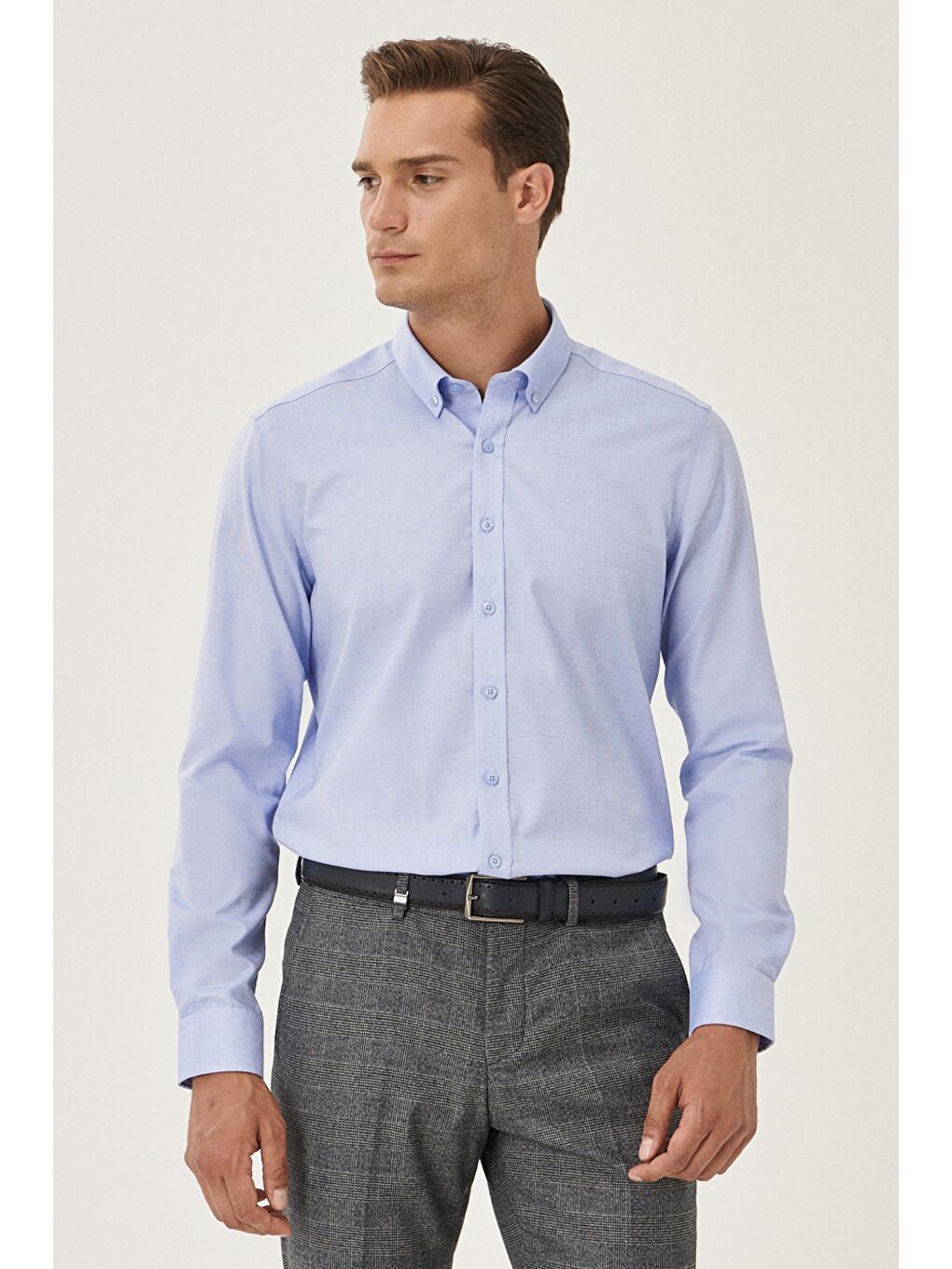 Erkek Açık Mavi Ütü Gerektirmeyen Taılored Slim Fit Dar Kesim Düğmeli Yaka %100 Pamuk Gömlek