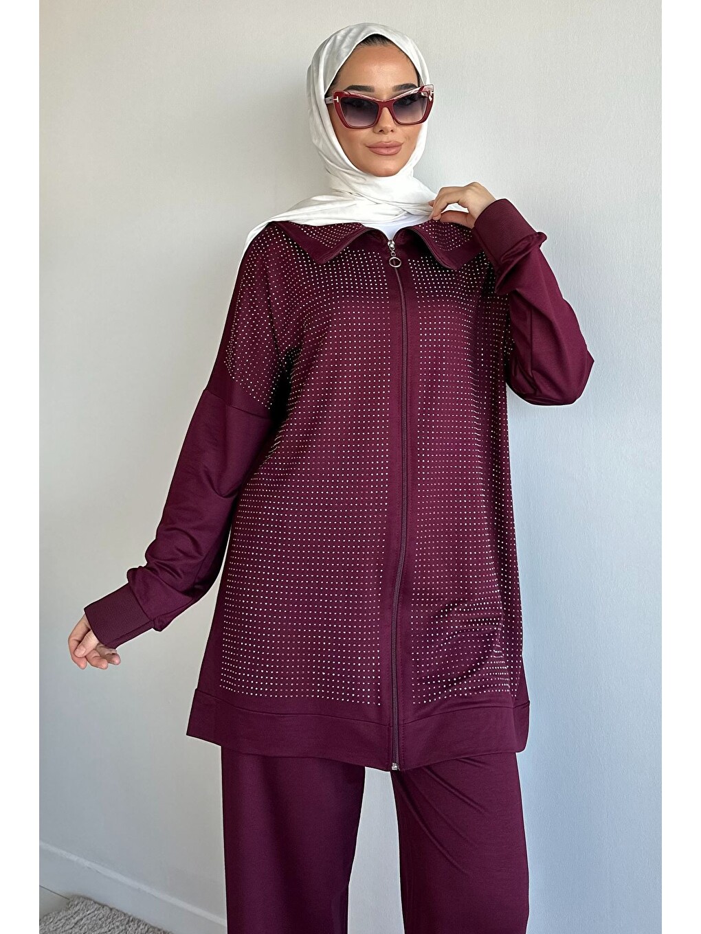 Mürdüm Ön Boydan Fermuarlı Taş İşlemeli Tunik Bel Lastikli Pantolon Tesettür İkili Takım-2