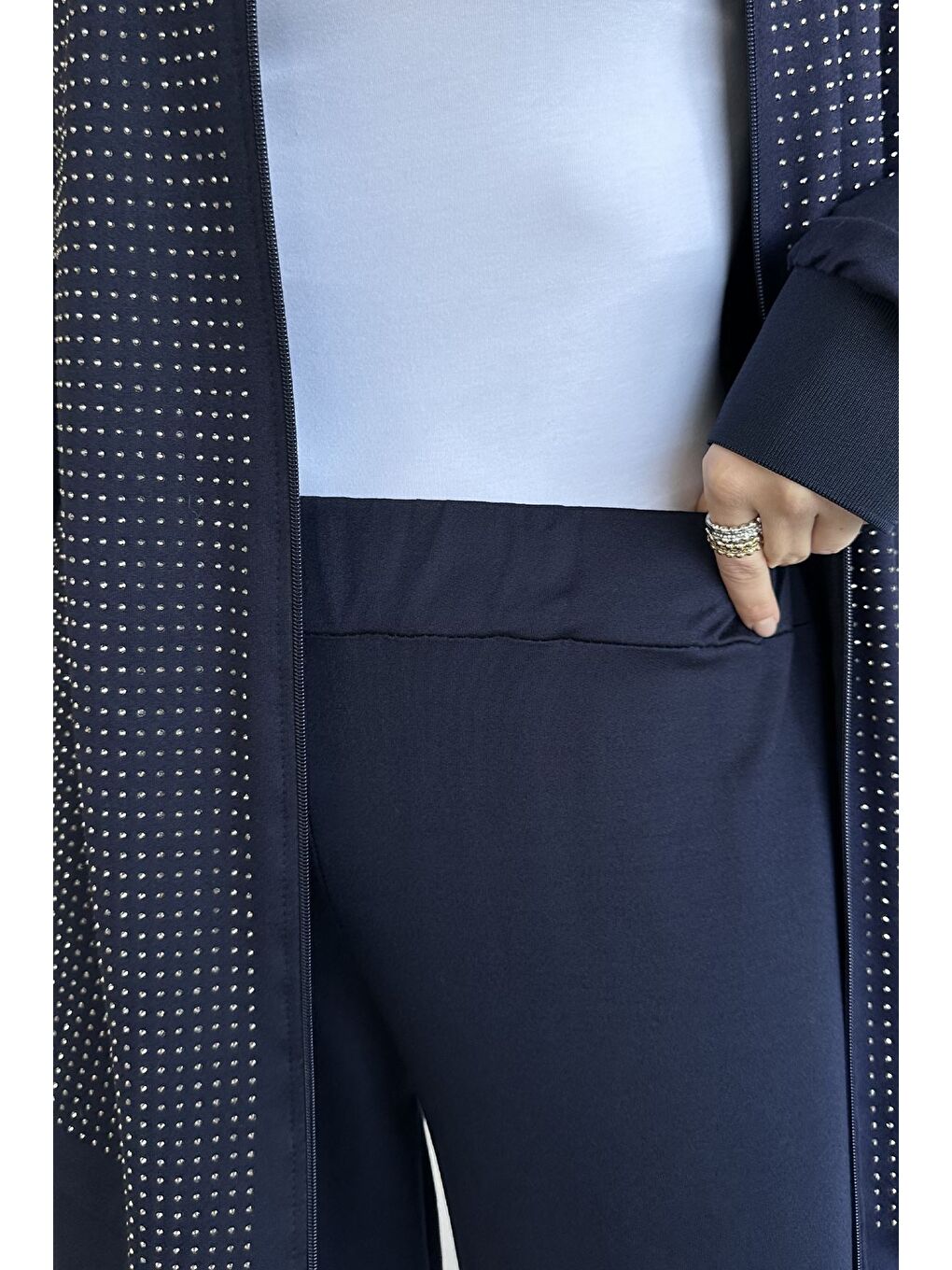 Lacivert Ön Boydan Fermuarlı Taş İşlemeli Tunik Bel Lastikli Pantolon Tesettür İkili Takım-11