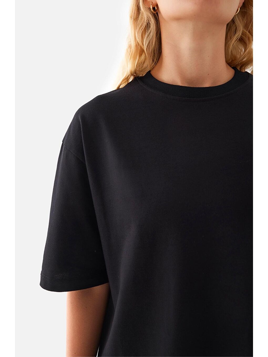 Serenity Oversize Siyah Tişört-2