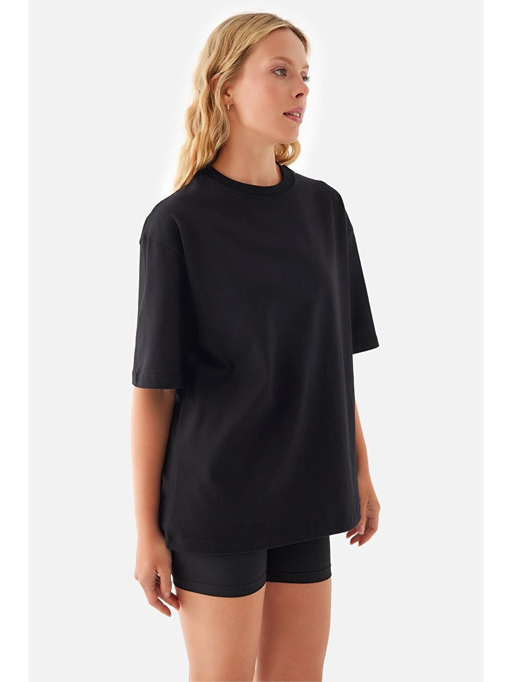 Serenity Oversize Siyah Tişört-4