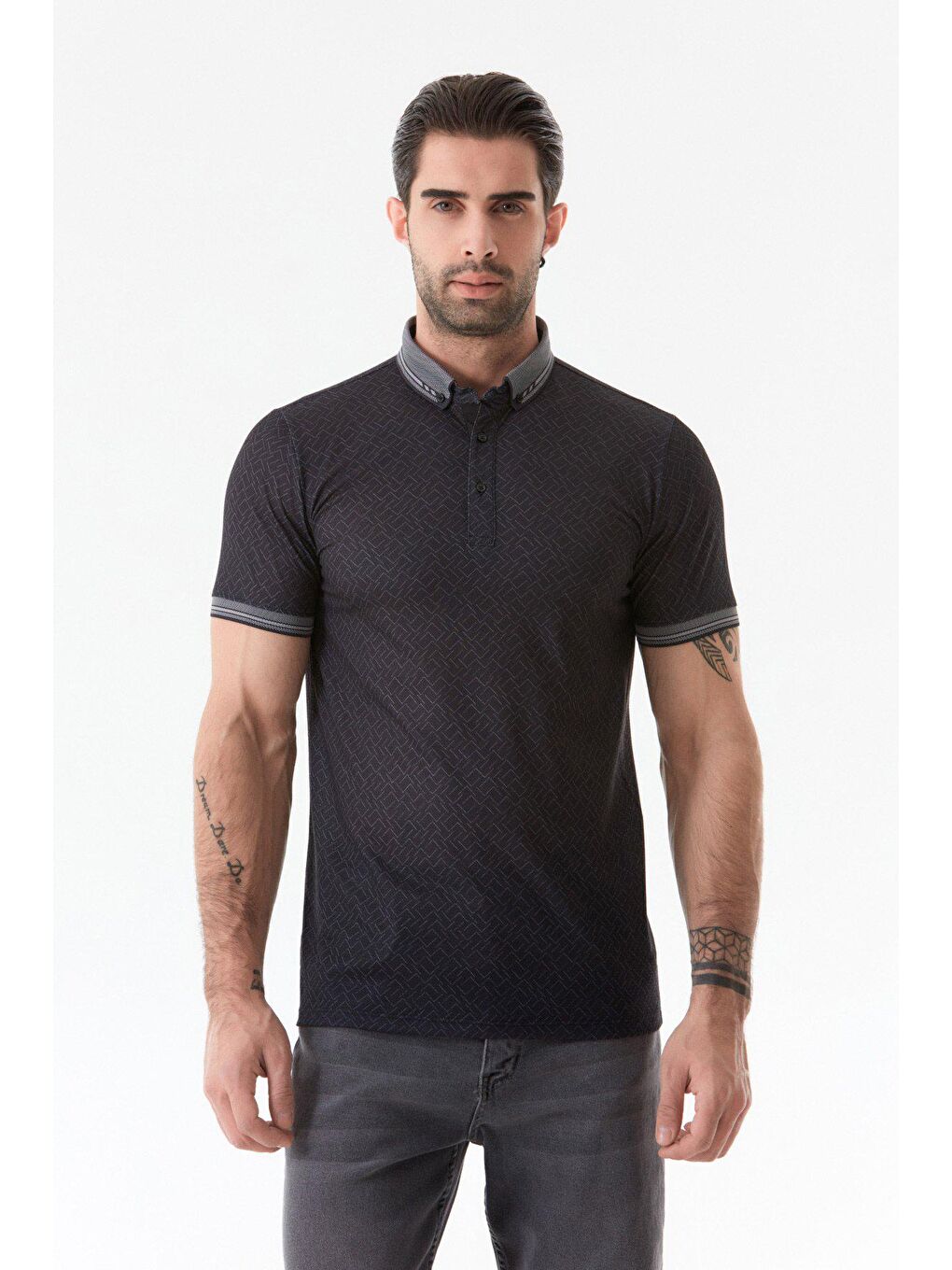 Siyah Baskılı Polo Yaka Tişört-2