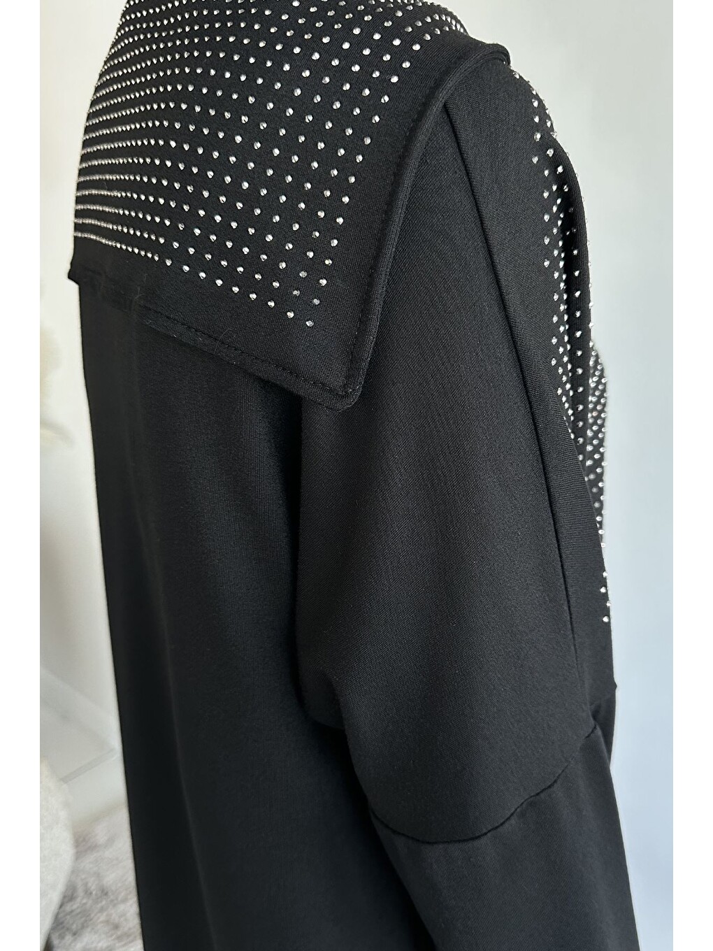 Siyah Ön Boydan Fermuarlı Taş İşlemeli Tunik Bel Lastikli Pantolon Tesettür İkili Takım-9