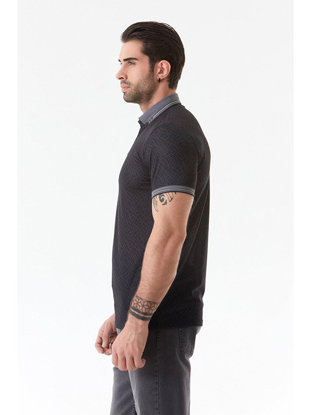 Siyah Baskılı Polo Yaka Tişört-4