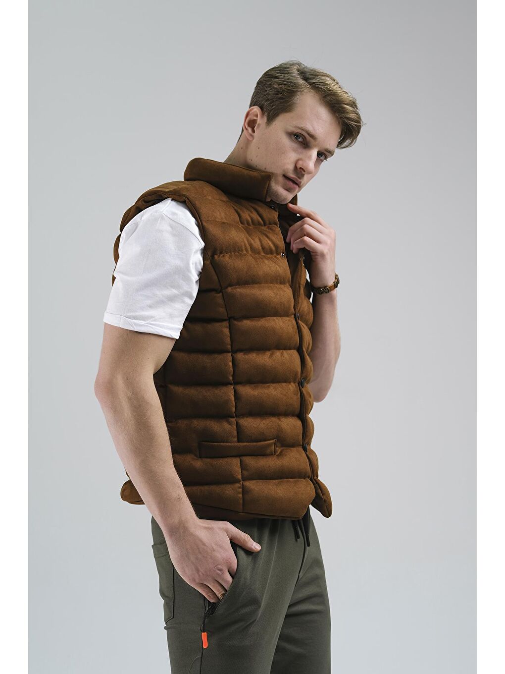 Kahverengi Tobia Slim Fit Cepli Dolum Süet Erkek Yelek-1