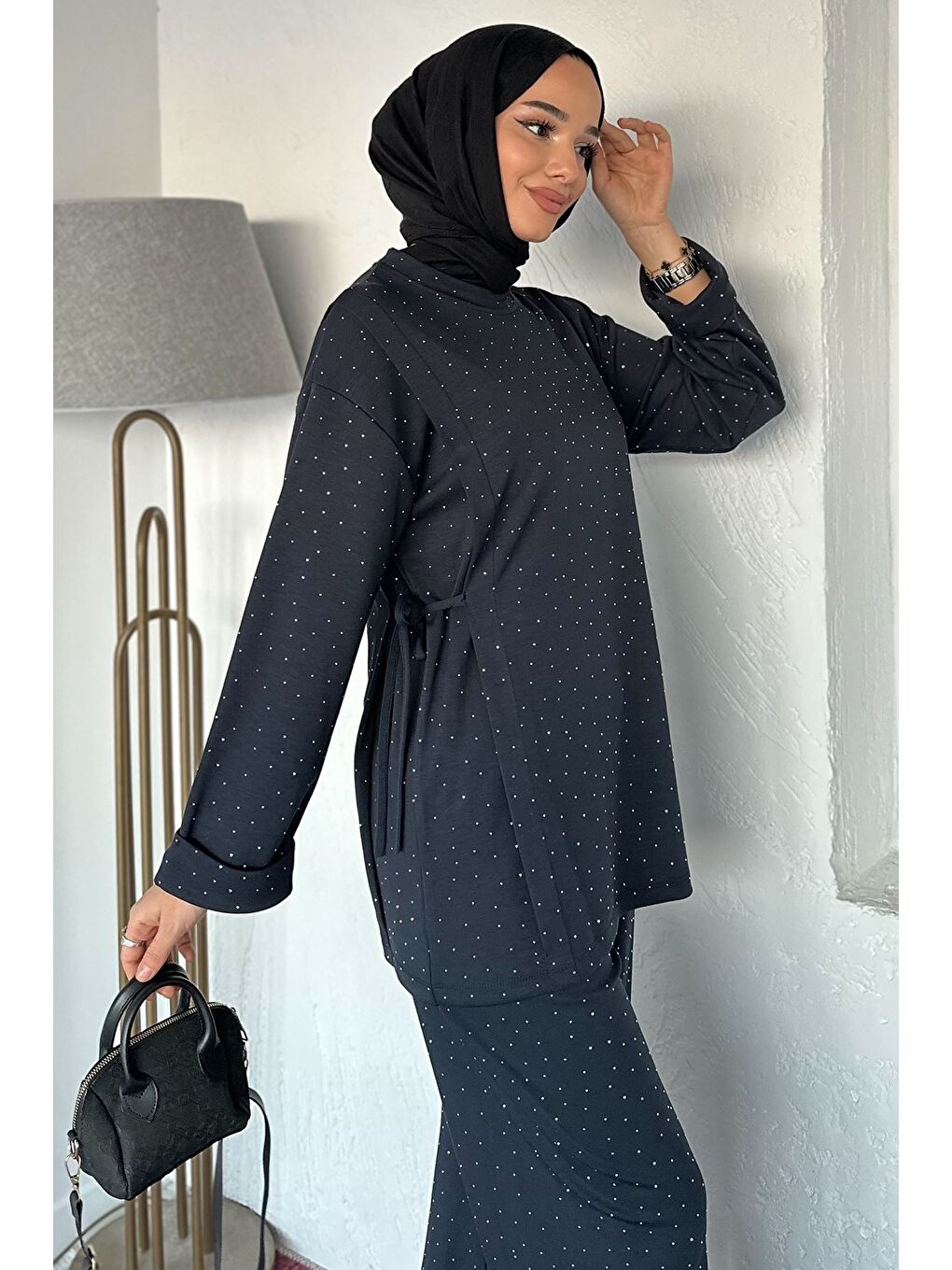 Lacivert Bisiklet Yaka Yan Bağlamalı Taşlı Tesettür Tunik Bel Lastikli Pantolon İkili Takım-2