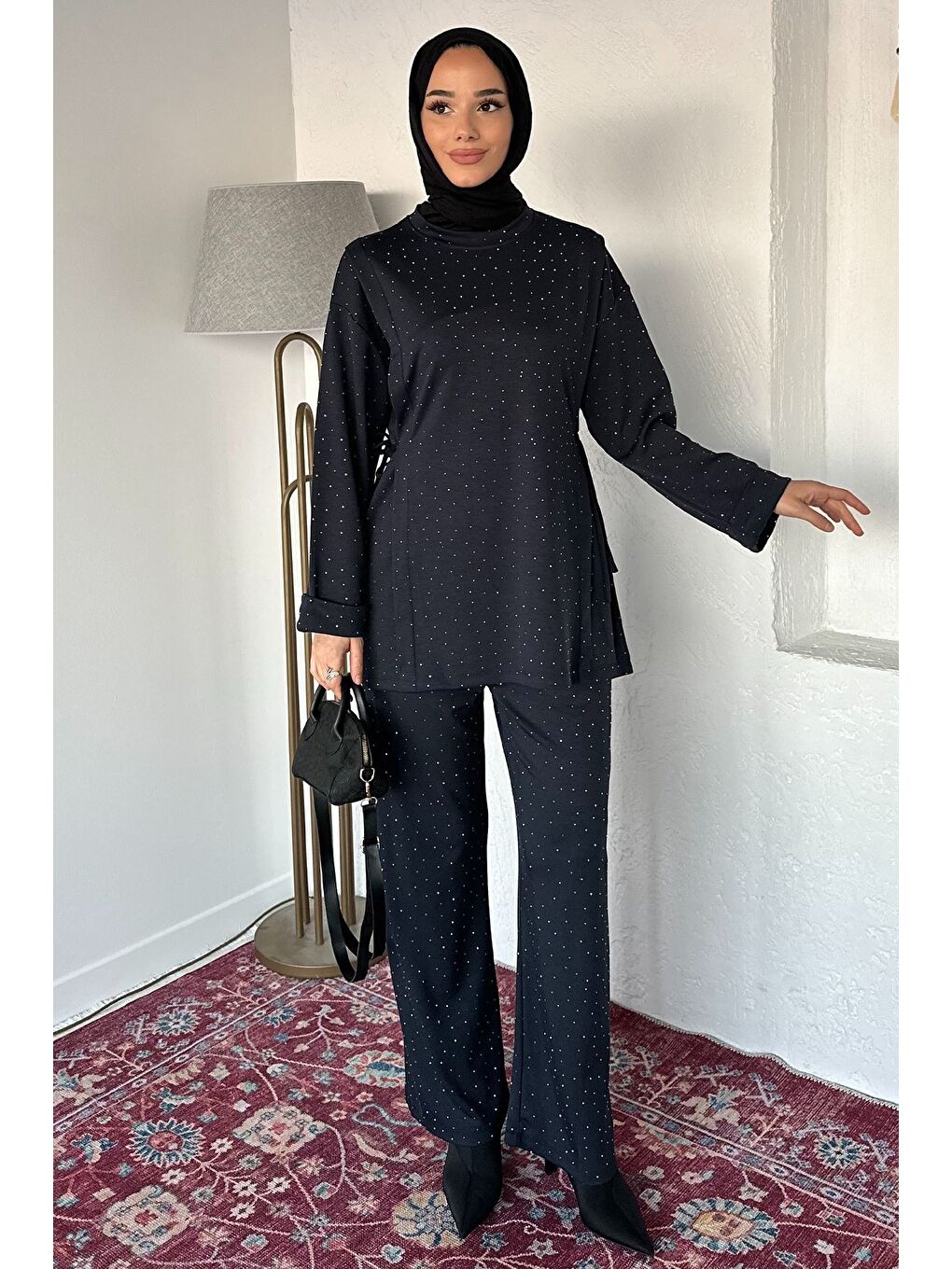 Lacivert Bisiklet Yaka Yan Bağlamalı Taşlı Tesettür Tunik Bel Lastikli Pantolon İkili Takım-4