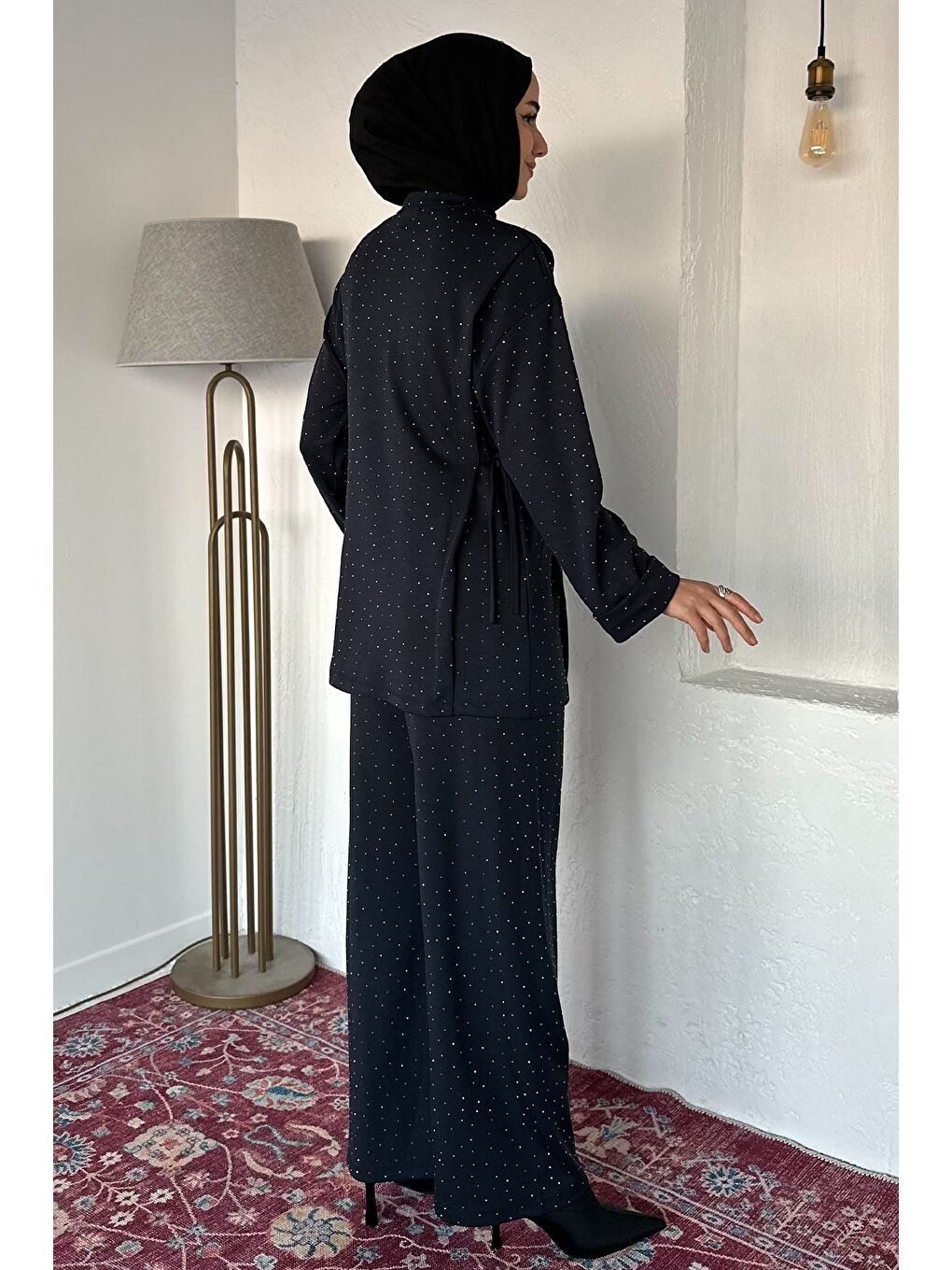 Lacivert Bisiklet Yaka Yan Bağlamalı Taşlı Tesettür Tunik Bel Lastikli Pantolon İkili Takım-6