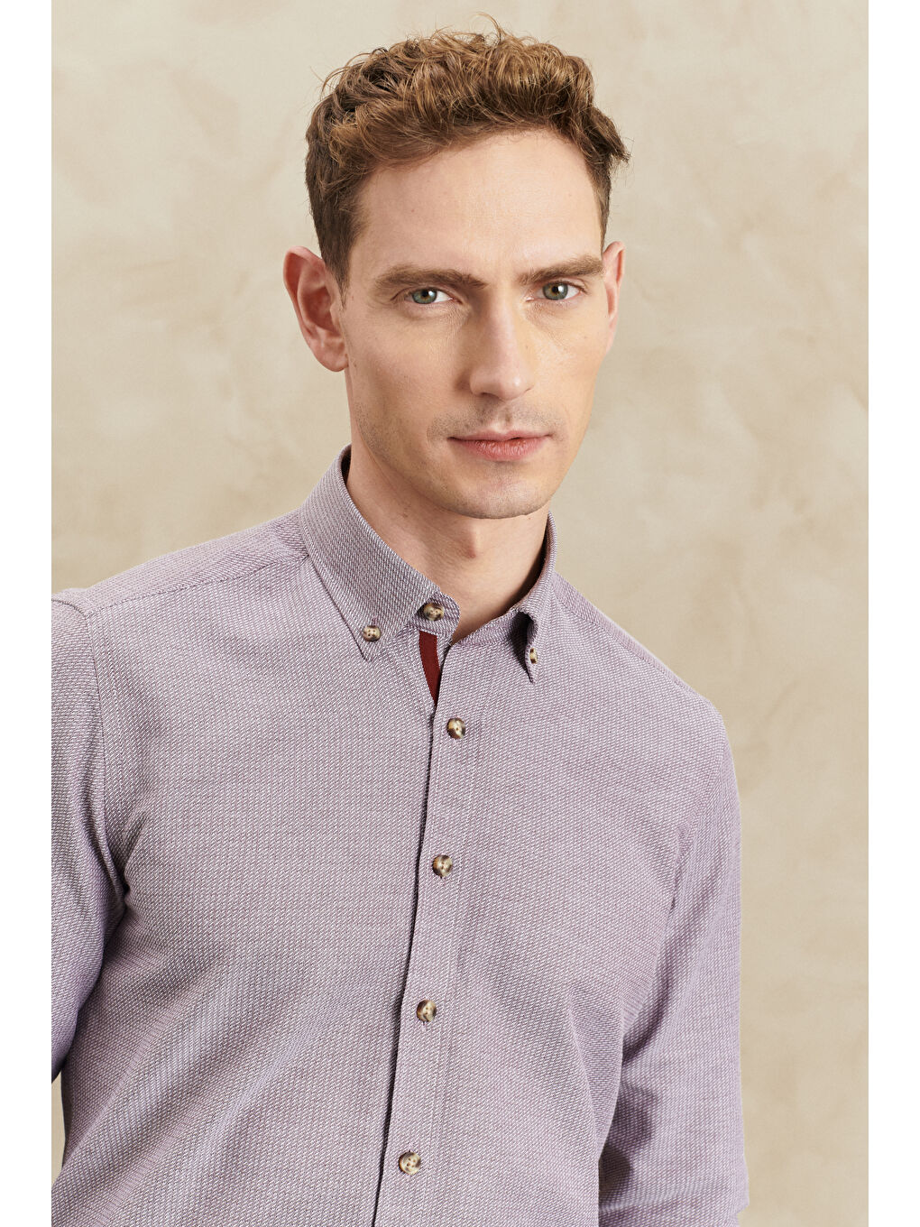 Erkek Bordo Slim Fit Dar Kesim Düğmeli Yaka Armürlü Gömlek-2