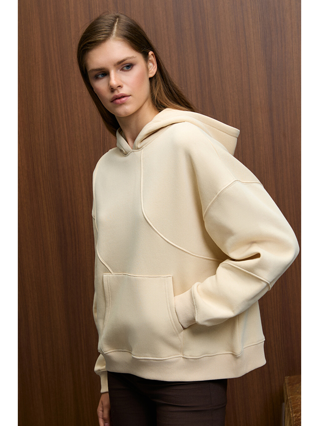 Bej Elyra Kadın Oversize Dikiş Detaylı Kapüşonlu Vizon Sweatshirt-1