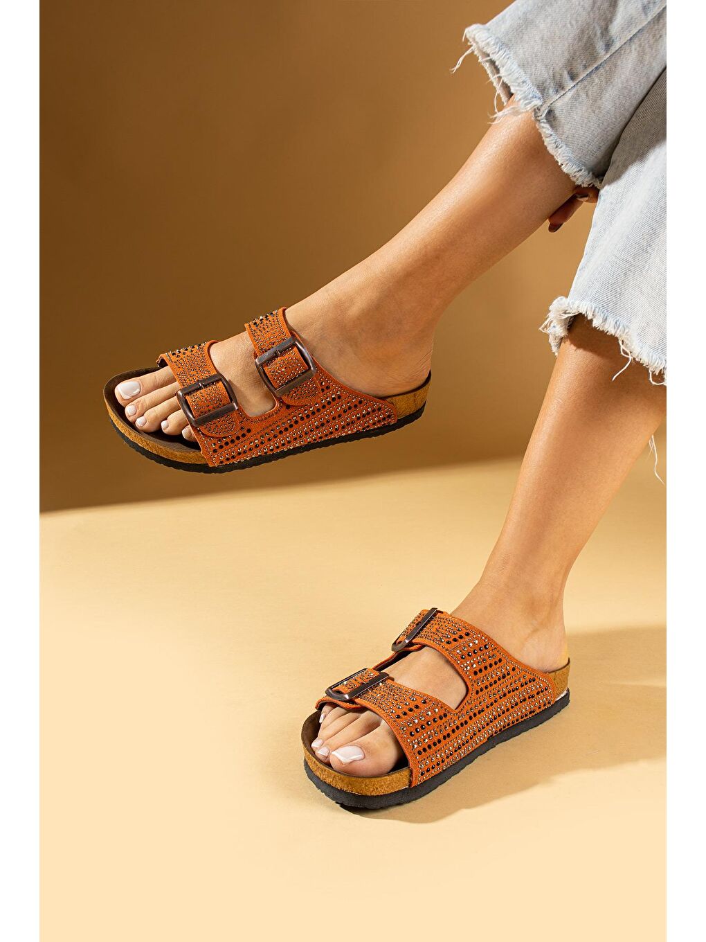 Turuncu Çift Tokalı Taş Detaylı Anatomik Taban Kadın Terlik 51-600-24-1