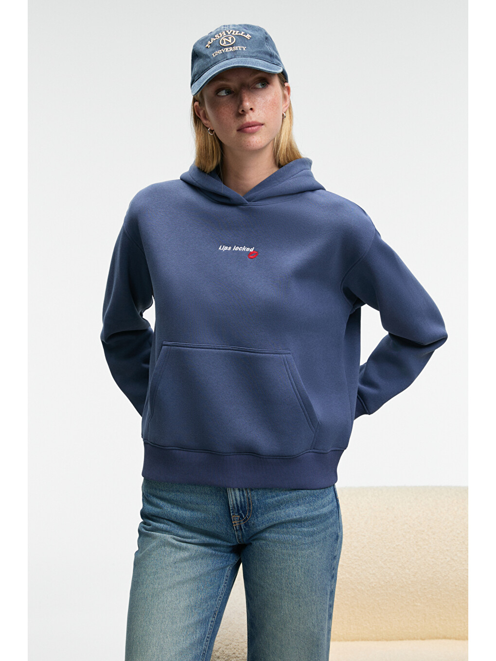 Melurea Kadın Nakışlı Kapüşonlu Comfort Fit Koyu Mavi Sweatshirt-2