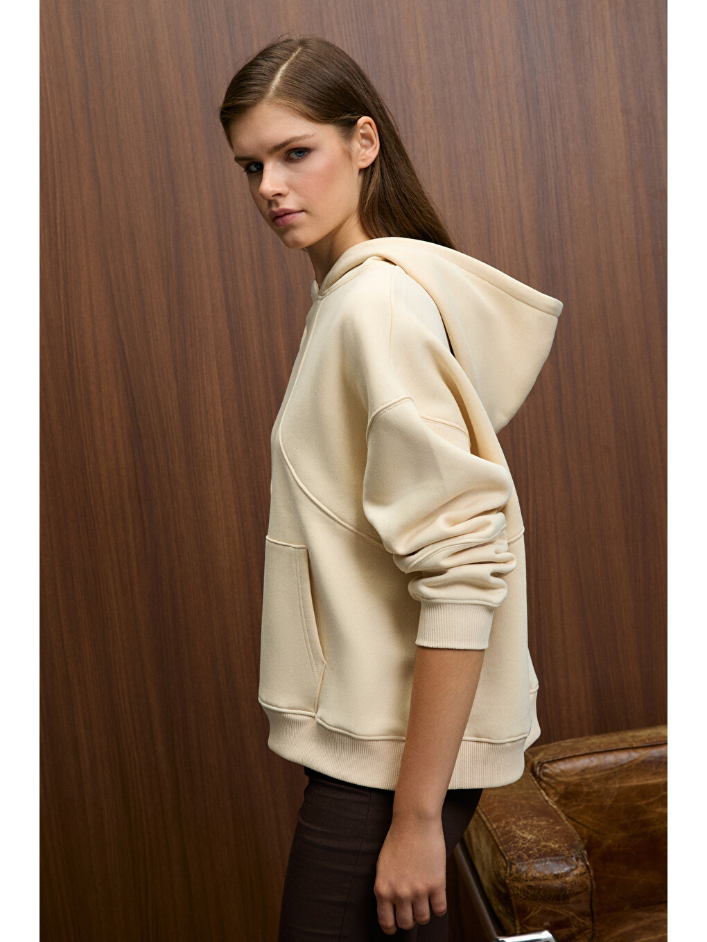 Bej Elyra Kadın Oversize Dikiş Detaylı Kapüşonlu Vizon Sweatshirt-3
