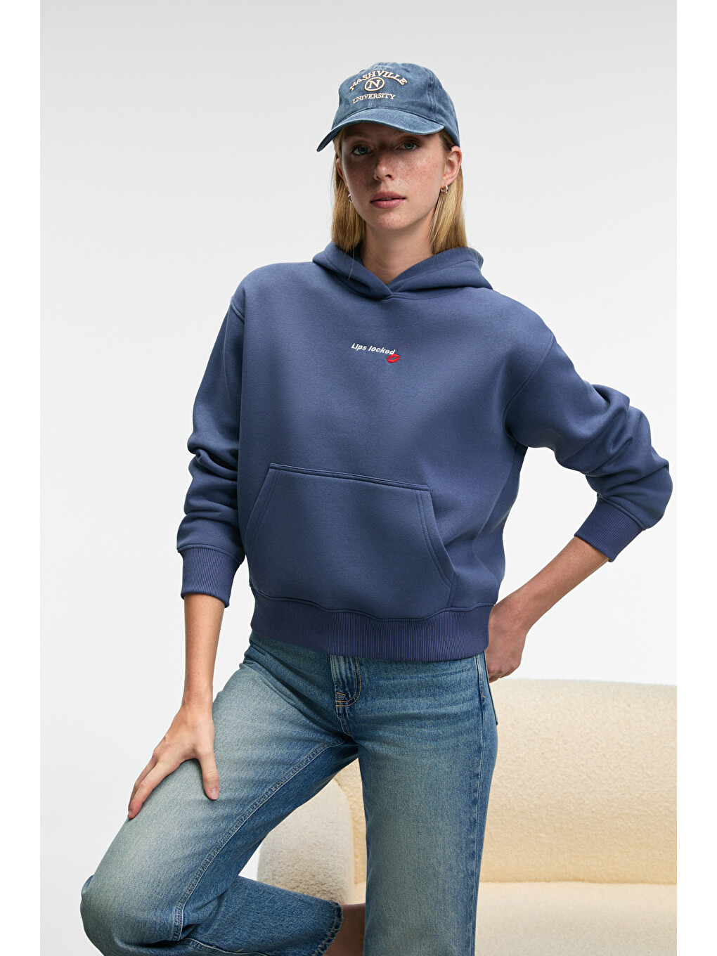 Melurea Kadın Nakışlı Kapüşonlu Comfort Fit Koyu Mavi Sweatshirt-3