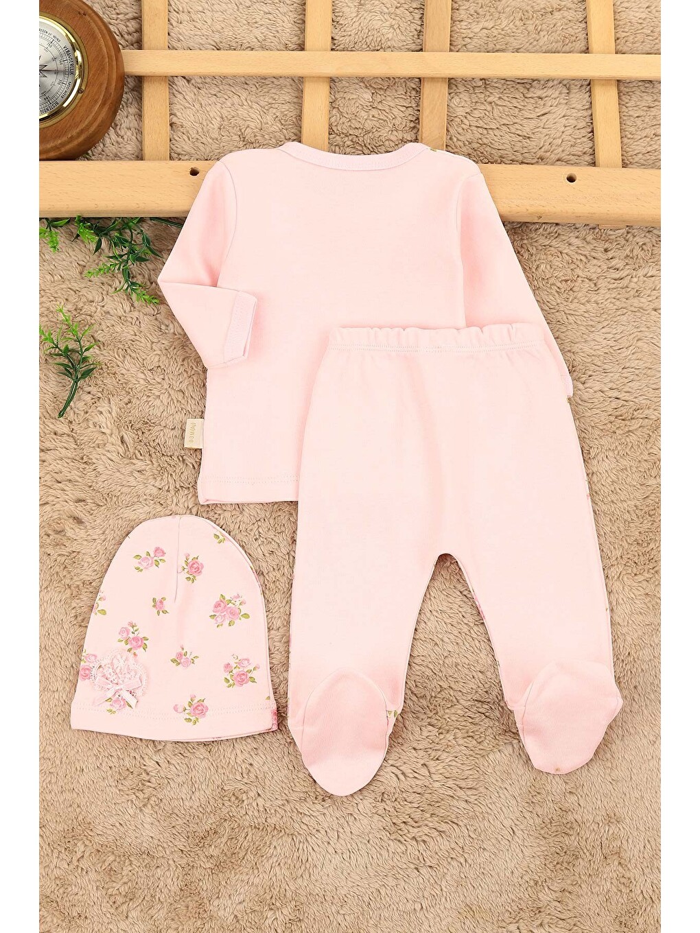 Pembe Kız Bebek Kaneviçe Gül Detaylı Fiyonklu 3 Parça Hastane Çıkışı / Zıbın Seti / Bebek Takım Yenidoğan-1