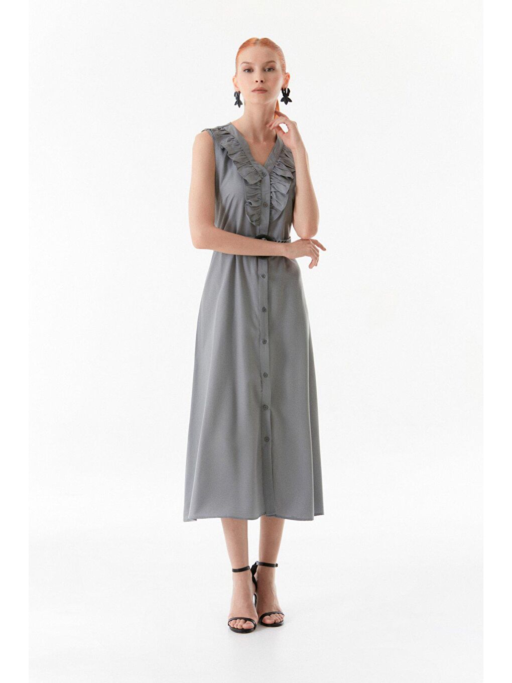 Gri Önü Fırfırlı V Yaka Kemerli Elbise-4