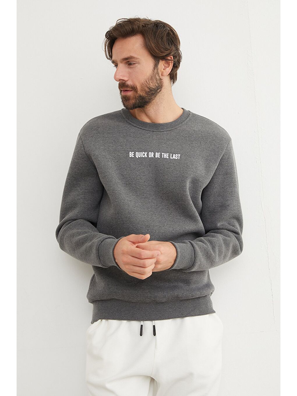 Antrasit 3 İplik Yazı Baskılı Bisiklet Yaka Sweatshirt-3