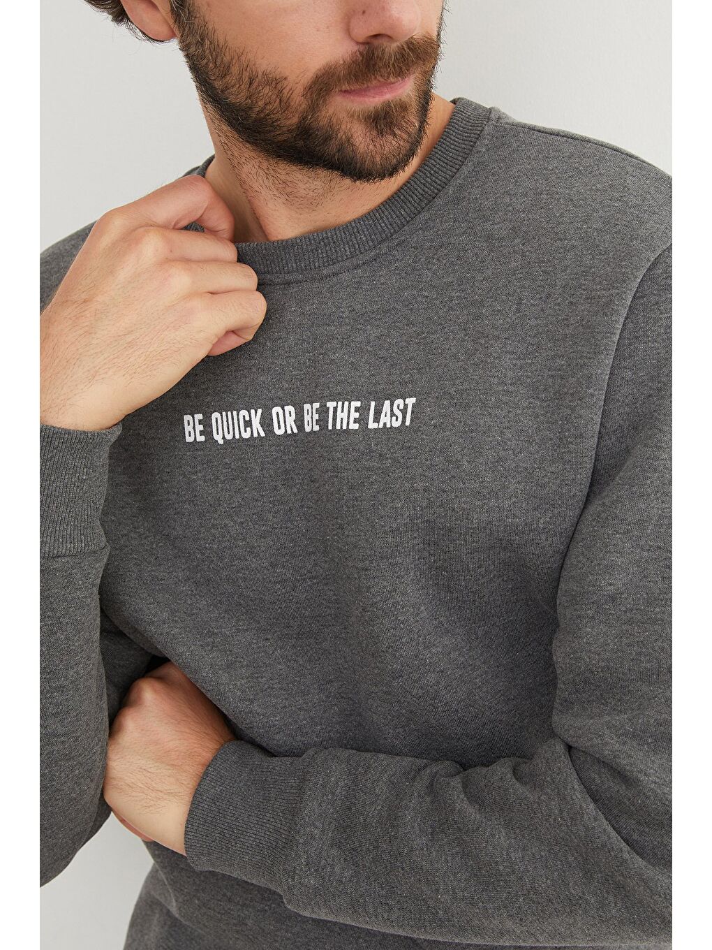 Antrasit 3 İplik Yazı Baskılı Bisiklet Yaka Sweatshirt-4