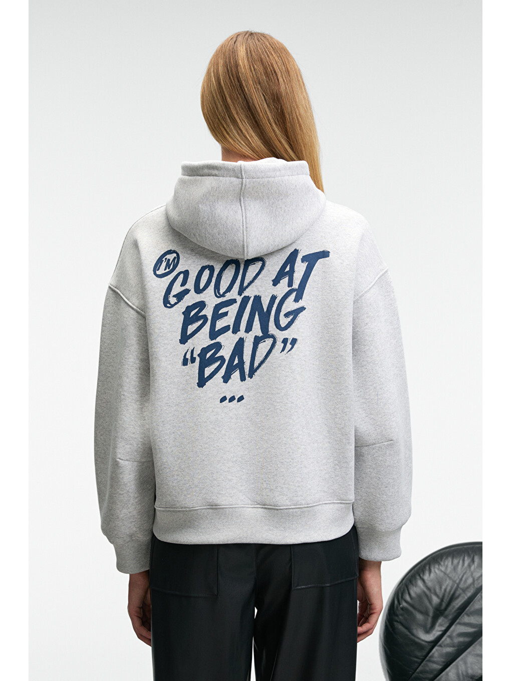 Evantıa Kadın Baskılı Oversize Kapüşonlu Nakış Detaylı Kanguru Cep Gri Melanj Sweatshirt-5