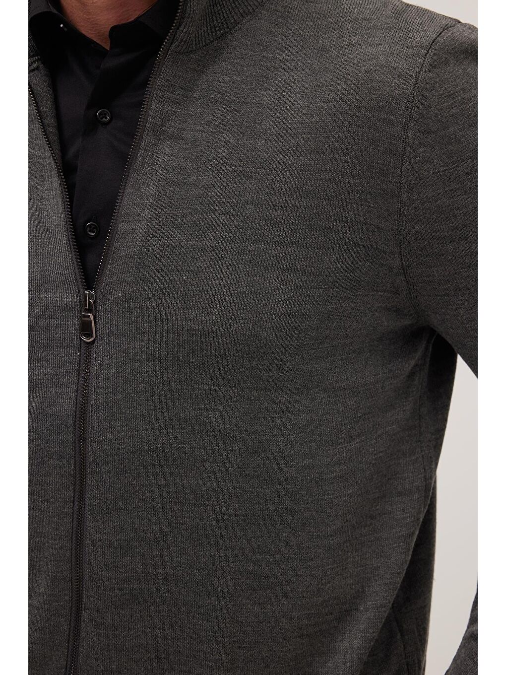Erkek Slim Fit Dar Kesim Gri Dik Yaka Fermuarlı Düz Hırka-2