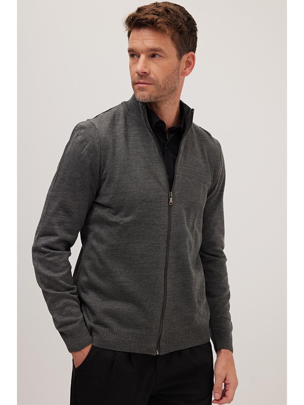 Erkek Slim Fit Dar Kesim Gri Dik Yaka Fermuarlı Düz Hırka-3