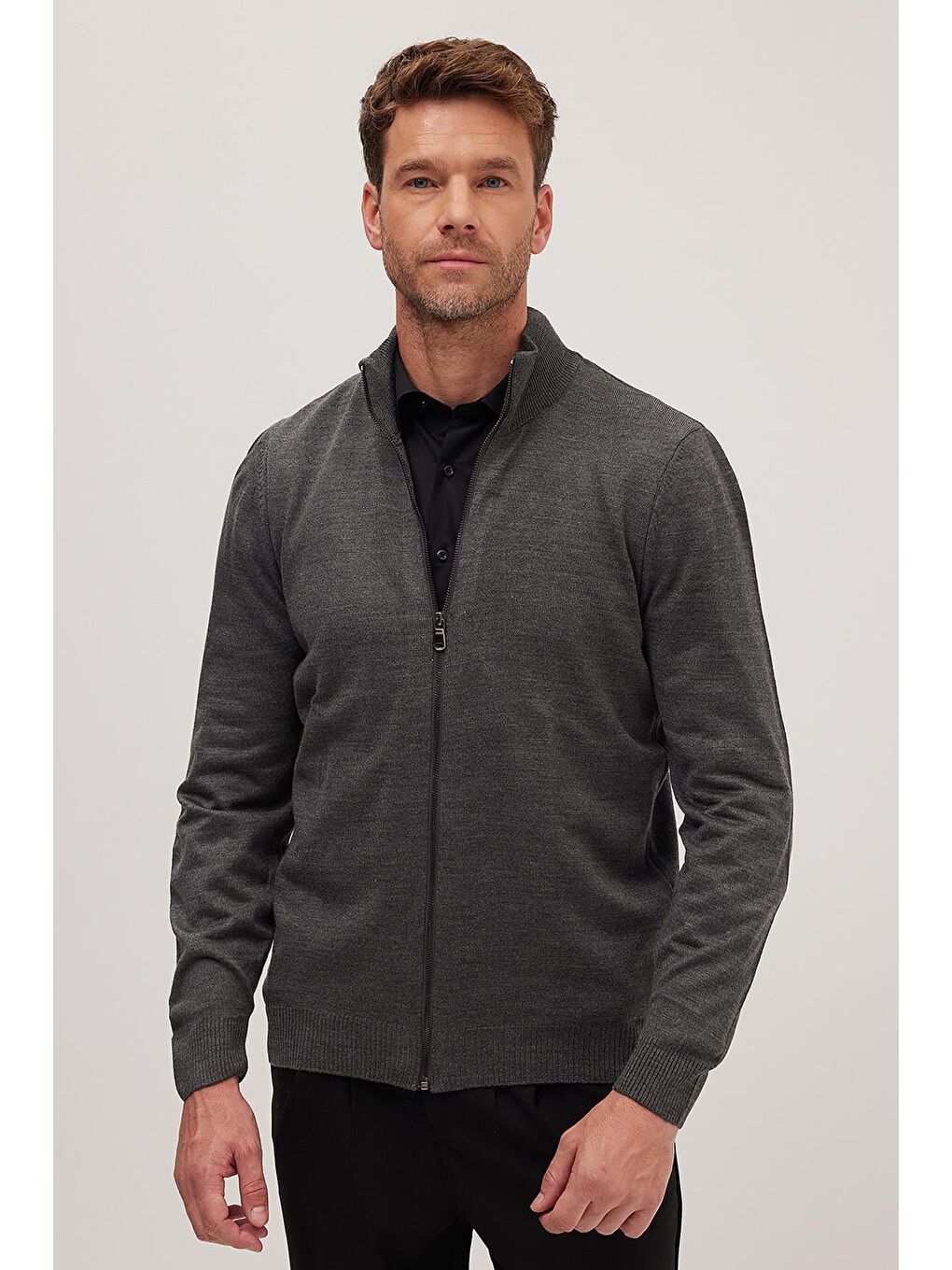 Erkek Slim Fit Dar Kesim Gri Dik Yaka Fermuarlı Düz Hırka-4