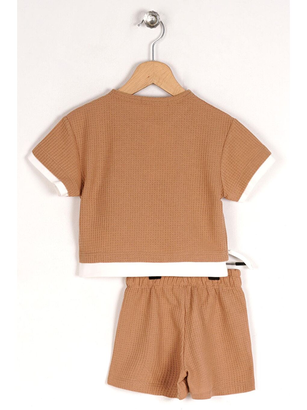 Bisiklet Yaka Kısa Kol Yakası Düğmeli Ayıcık Detaylı Kahverengi Renk Erkek Çocuk Şortlu Takım-3