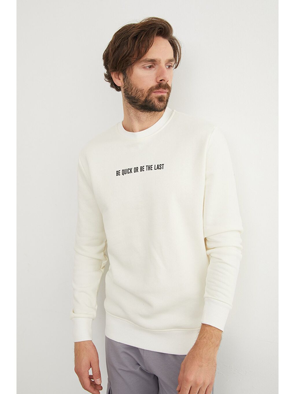 Ekru 3 İplik Yazı Baskılı Bisiklet Yaka Büyük Beden Sweatshirt-4