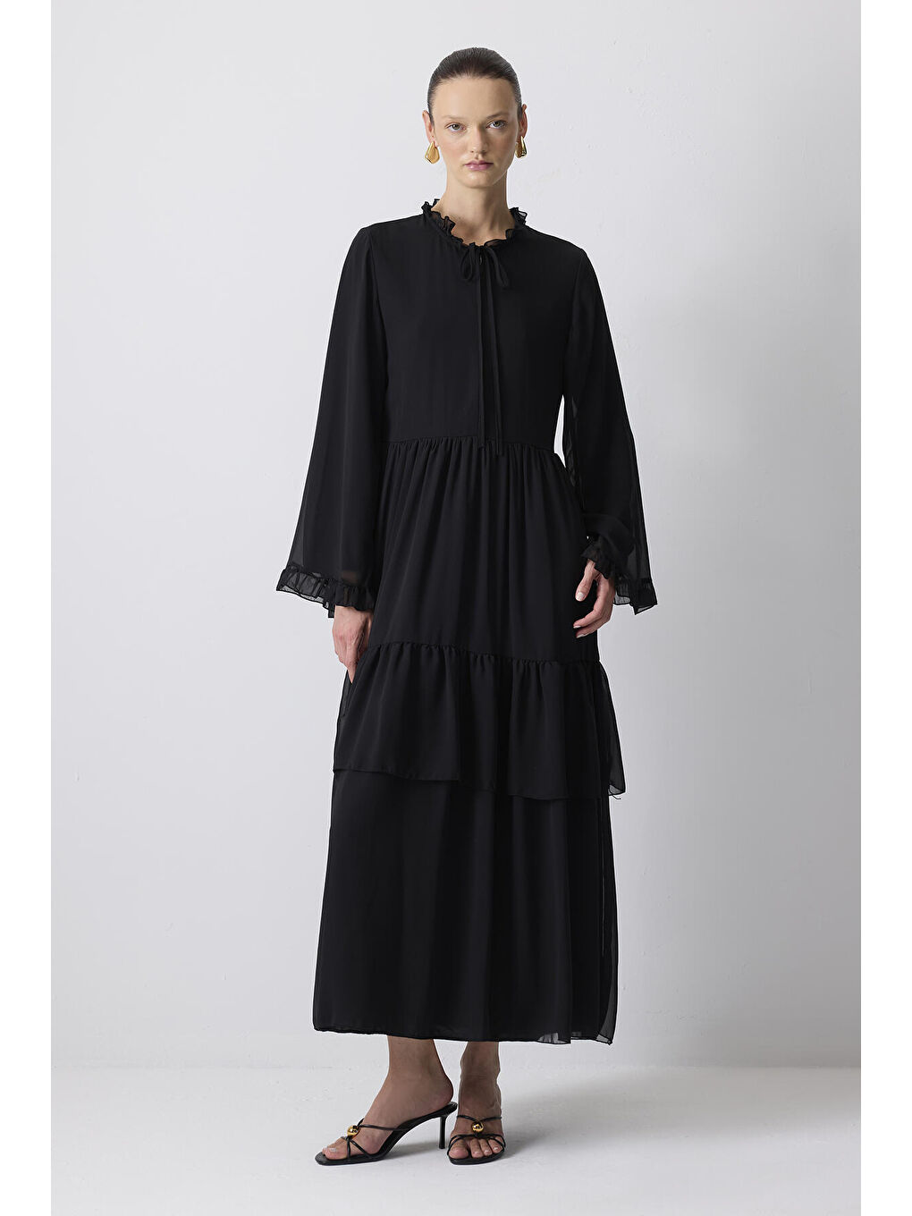 Siyah Büzgülü Şifon Elbise