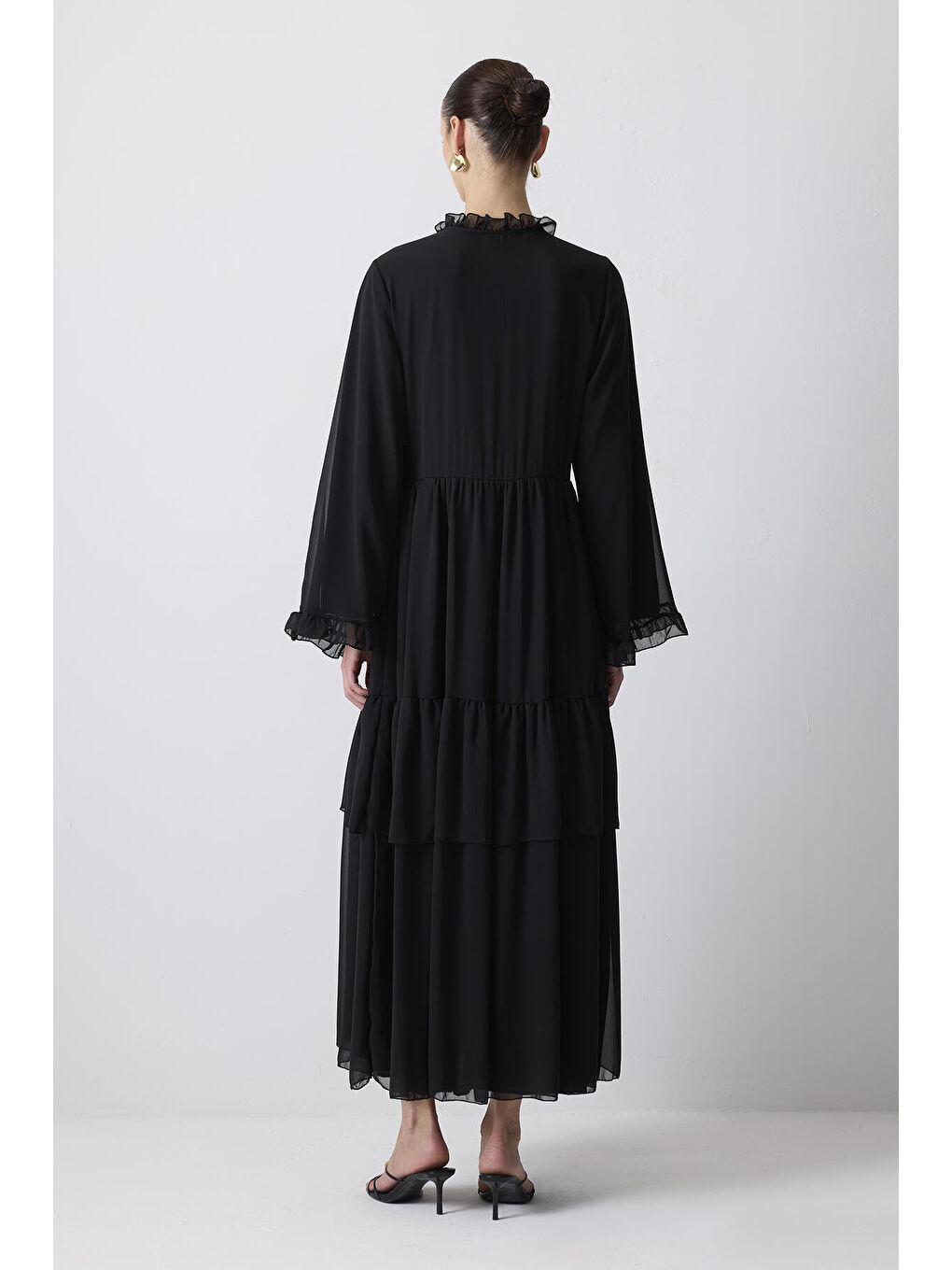 Siyah Büzgülü Şifon Elbise-3