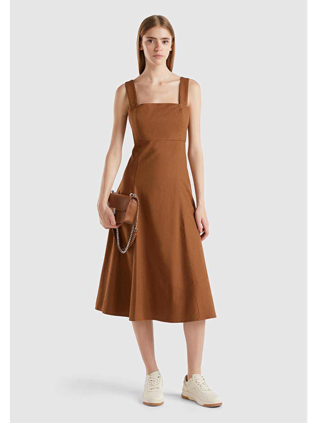 Kadın Kahverengi Keten ve Pamuk Karışımlı Kalın Askılı Uzun Kare Yaka Elbise-2