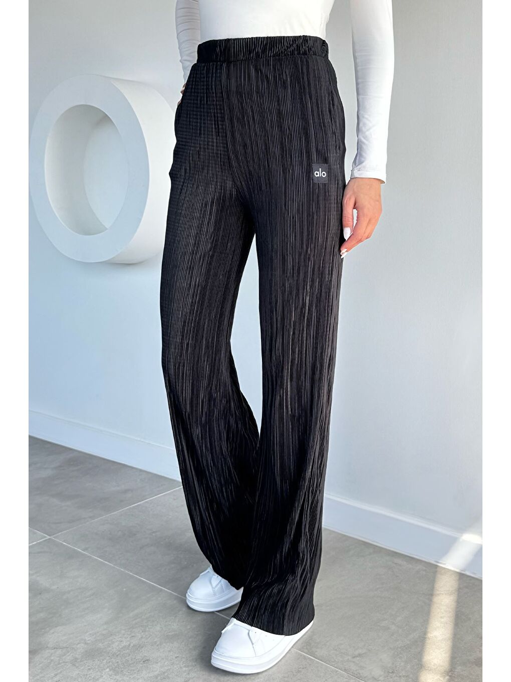 Siyah Kadın Bel Lastikli Pileli Pantolon