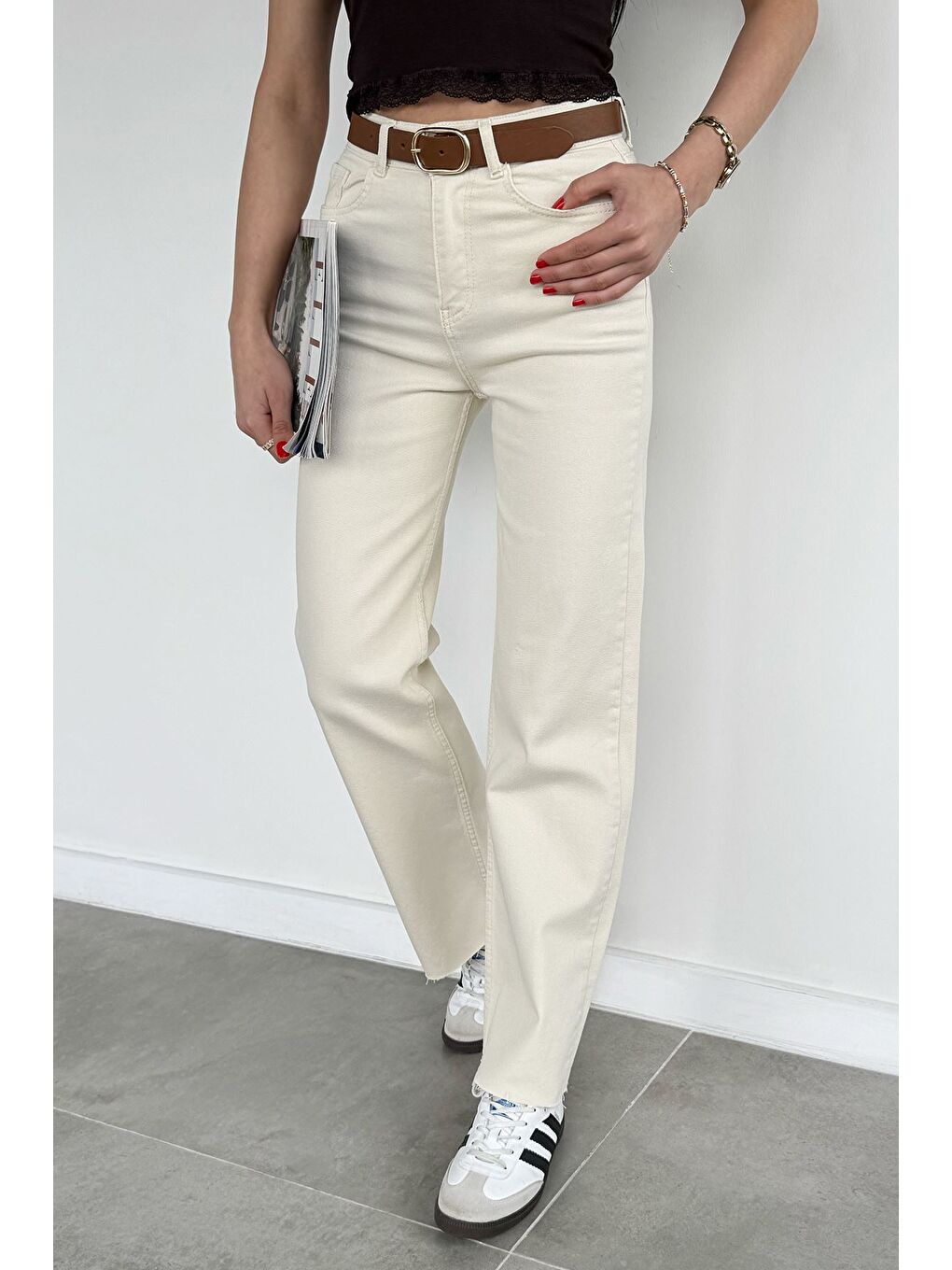 Bej Kadın Kemerli Jean Jean Pantolon-2