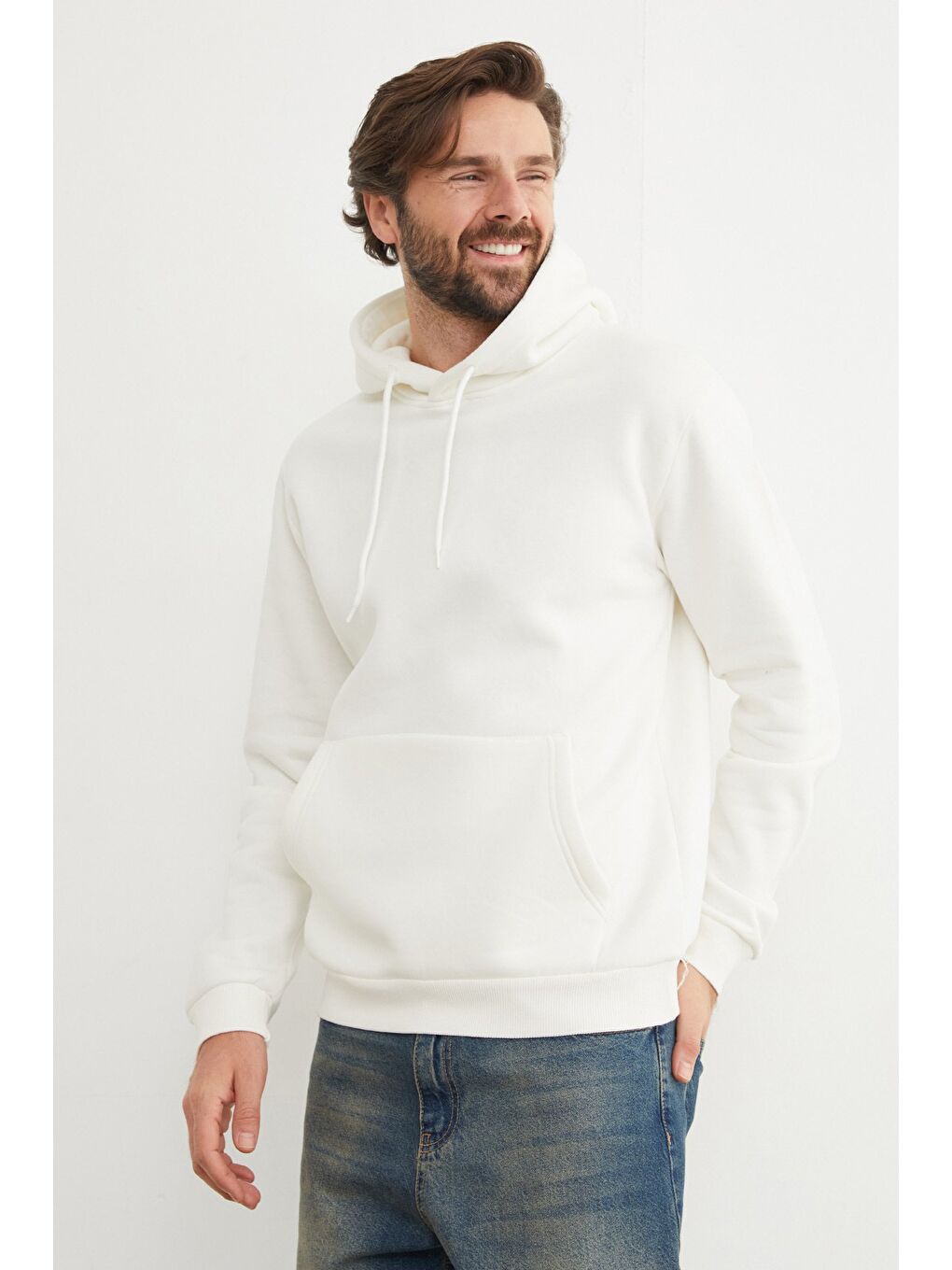 Ekru 3 İplik Kanguru Cepli Sweatshirt-4